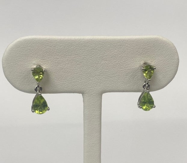 14kt White Gold Peridot Drop Earrings