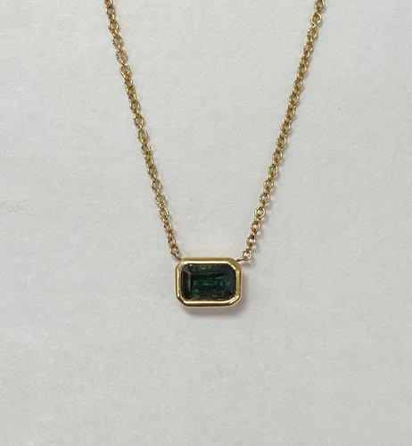 14kt Yellow Gold Bezel Set Emerald Necklace