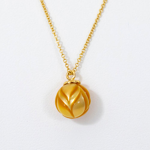 14kt Yellow Gold Carved Golden Pearl Pendant