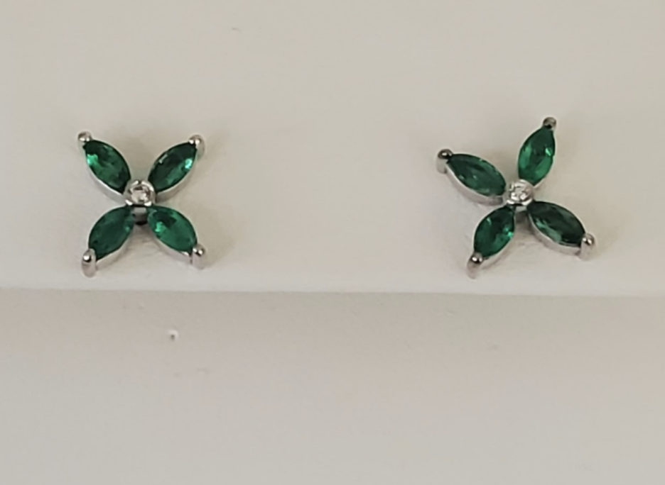 14kt White Gold Emerald Earrings