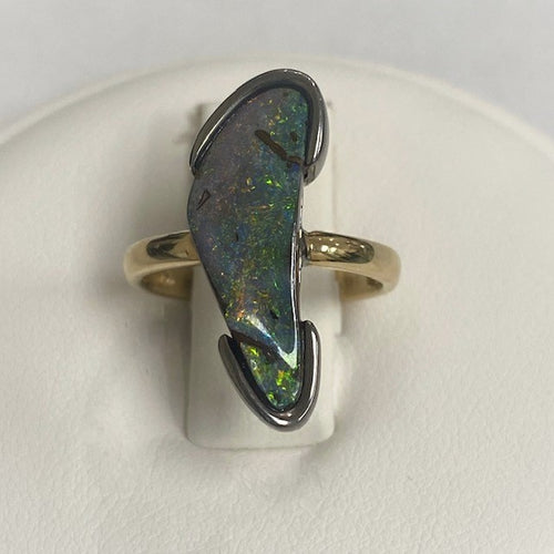 14kt Yellow Gold Opal Ring